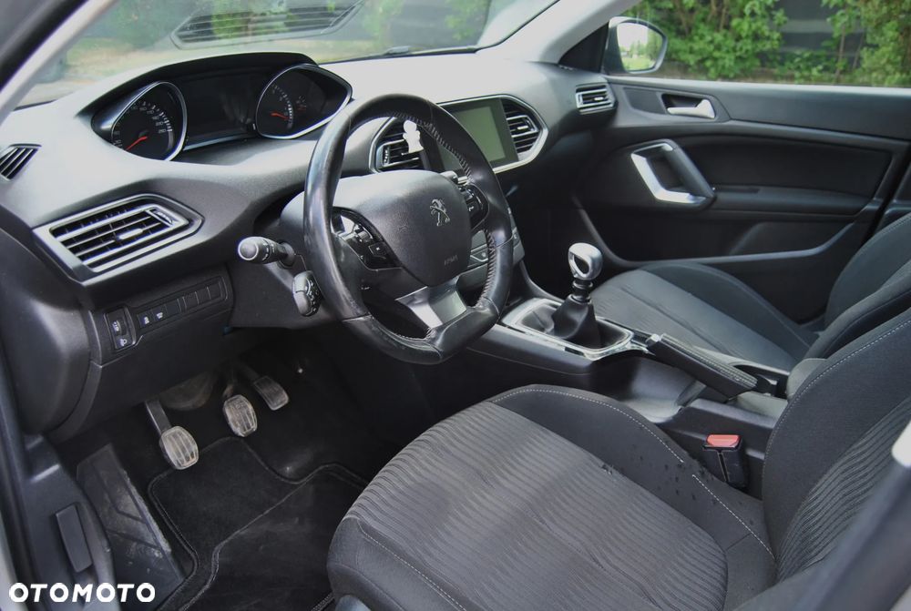 Peugeot 308 - 5