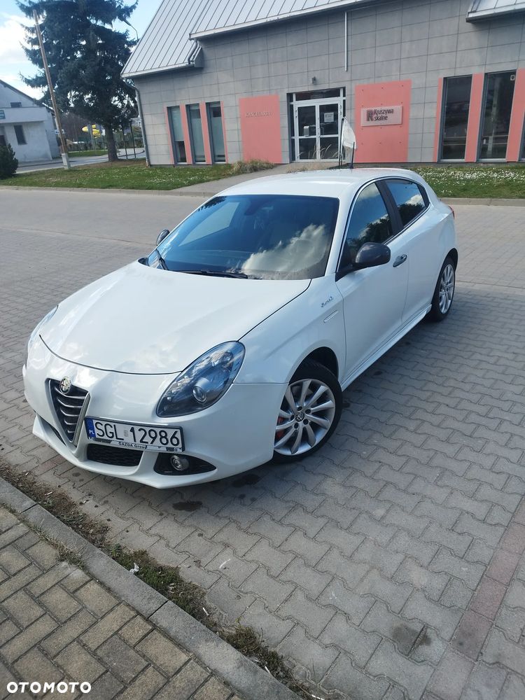 Alfa Romeo Giulietta 1.6 JTDM 16V Sport - 2