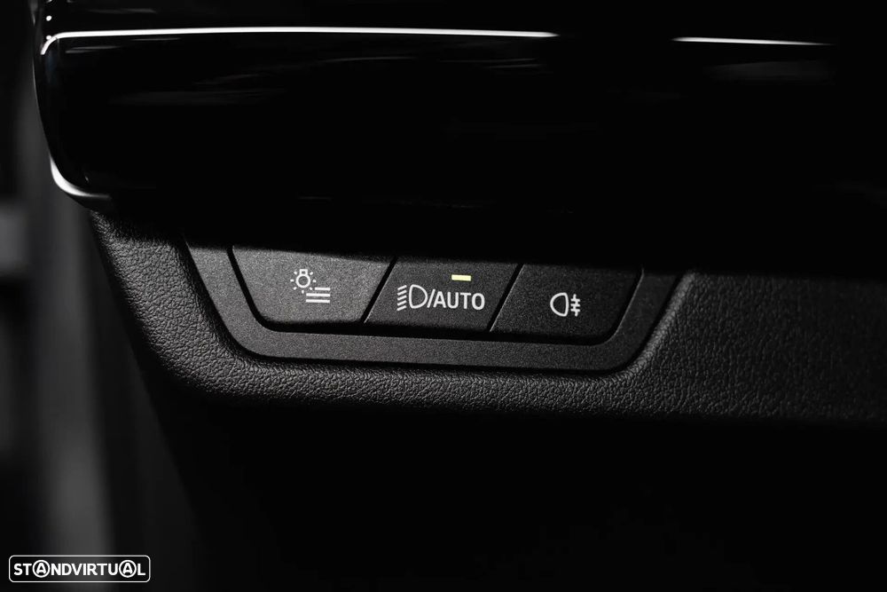 BMW iX2 xDrive30 Pack Desportivo M Pro - 44