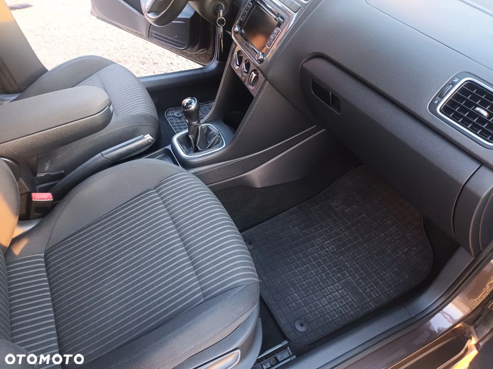 Volkswagen Polo 1.4 16V Highline Optimum - 5