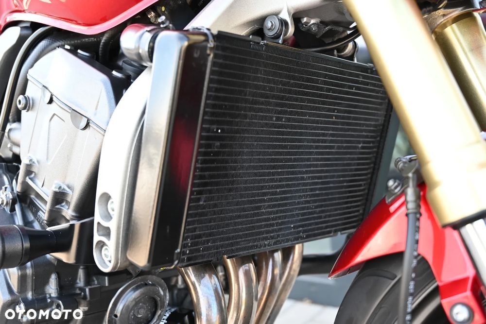 Honda Hornet - 26