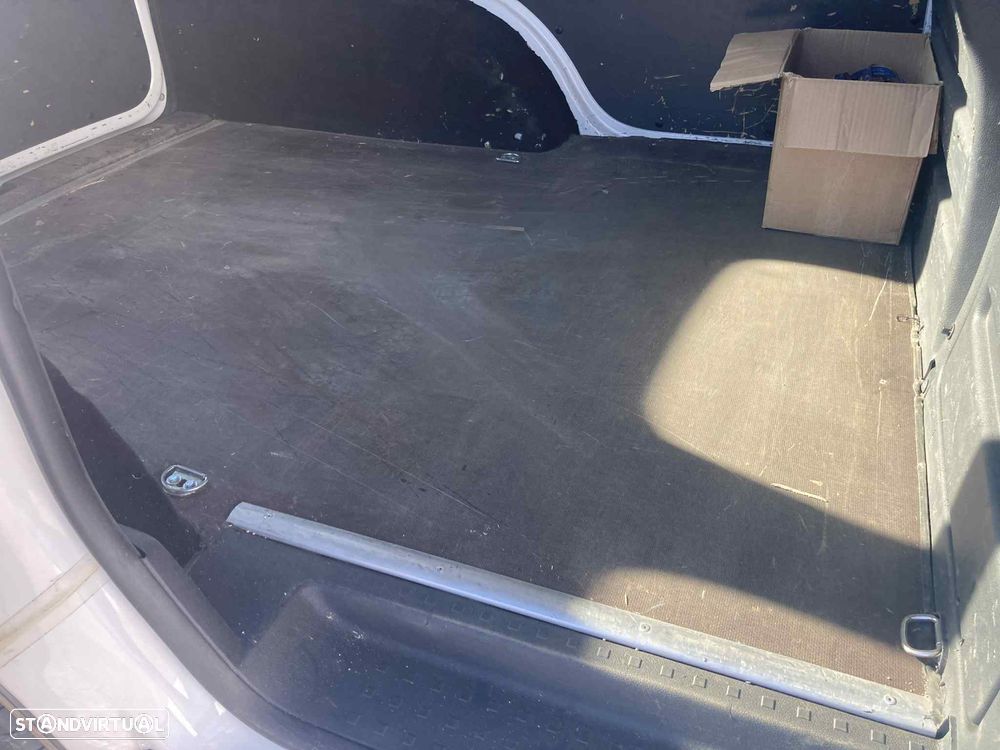 VW Caddy 2.0 TDi Extra AC BlueMotion - 11