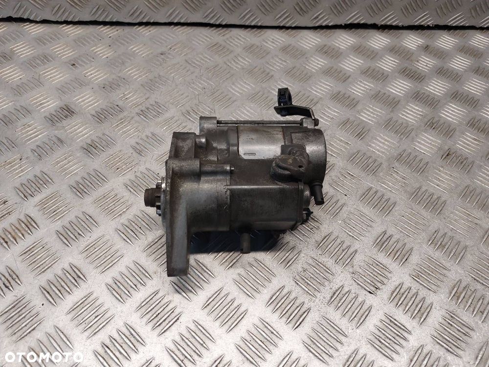 ROZRUSZNIK TOYOTA YARIS I 1.4 D4D 28100-33050 - 1