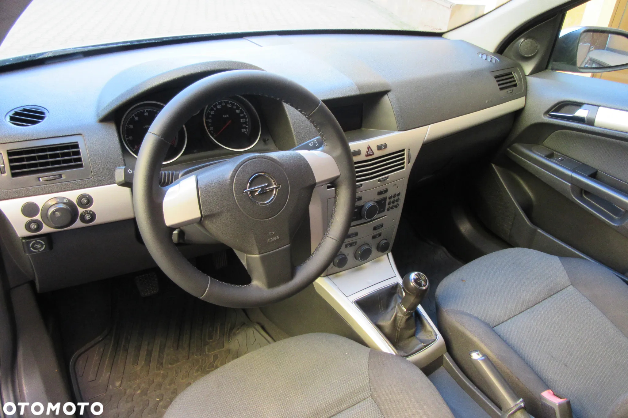 Opel Astra III 1.6 Cosmo - 4