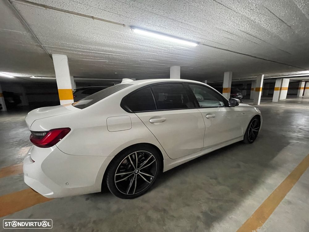 BMW 320 d Pack M Auto - 4