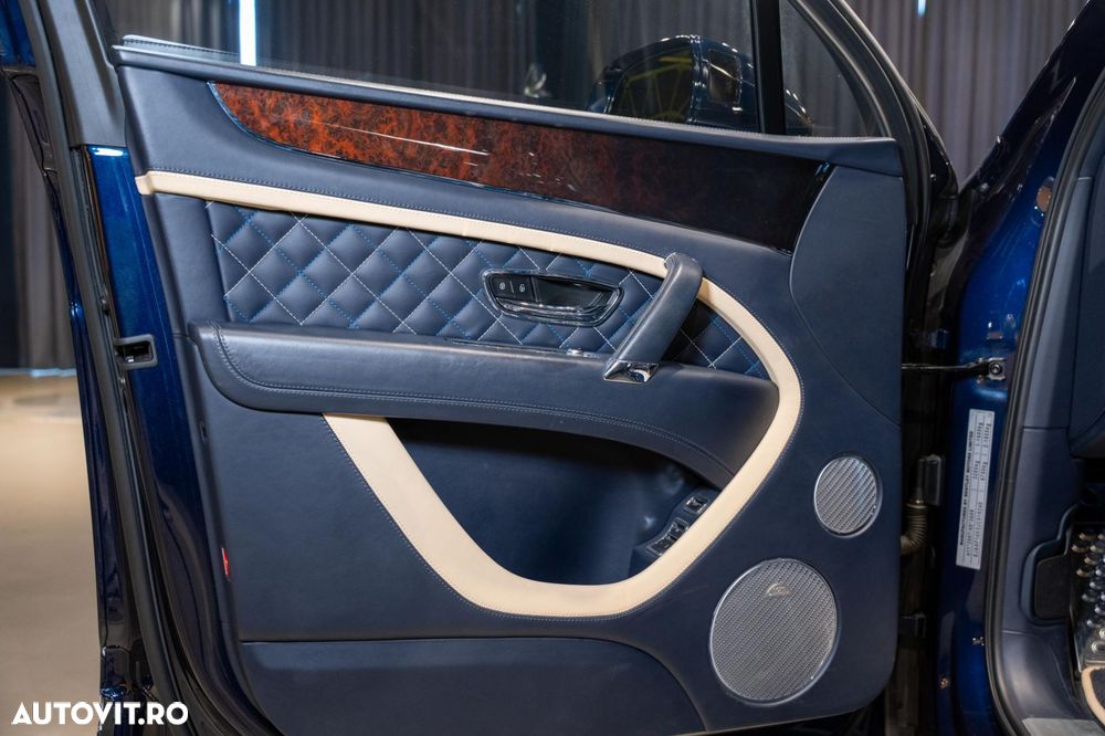 Bentley Bentayga - 28