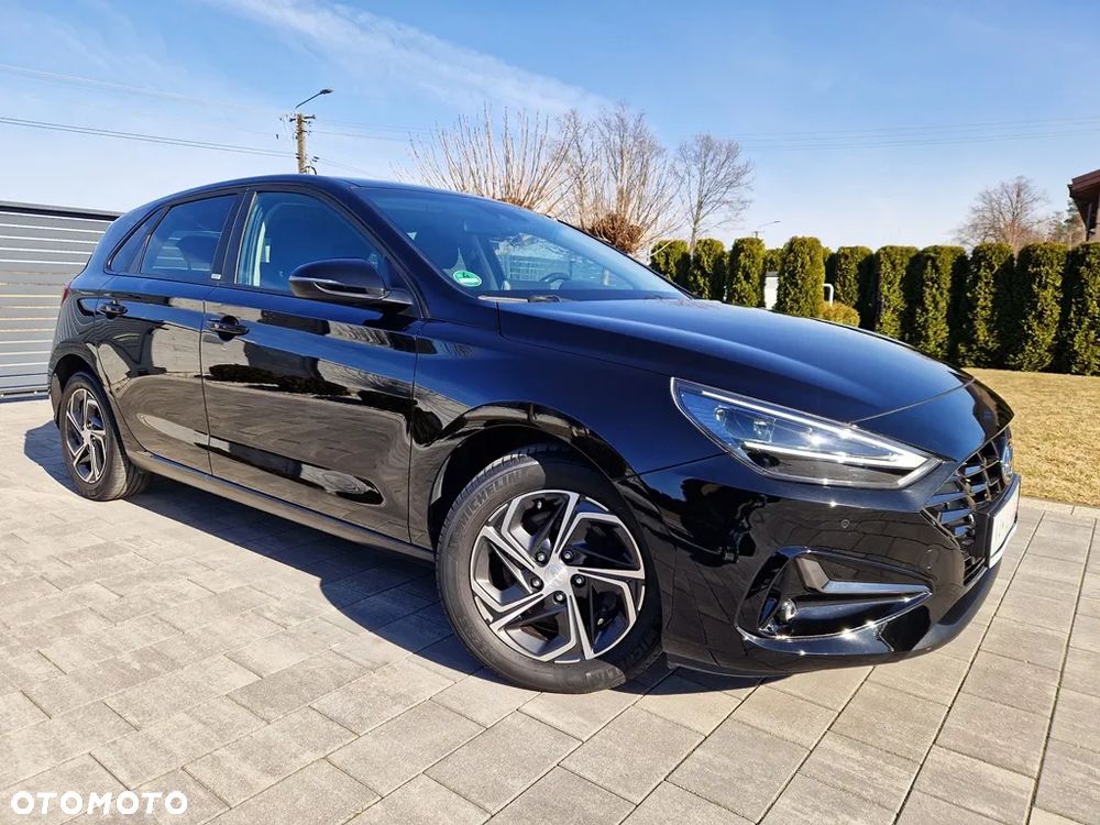 Hyundai i30 1.5 Intro - 10