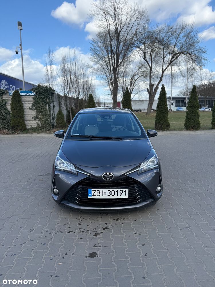 Toyota Yaris 1.5 Premium - 1