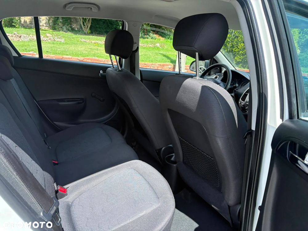 Hyundai i20 1.2 Edition Plus - 12