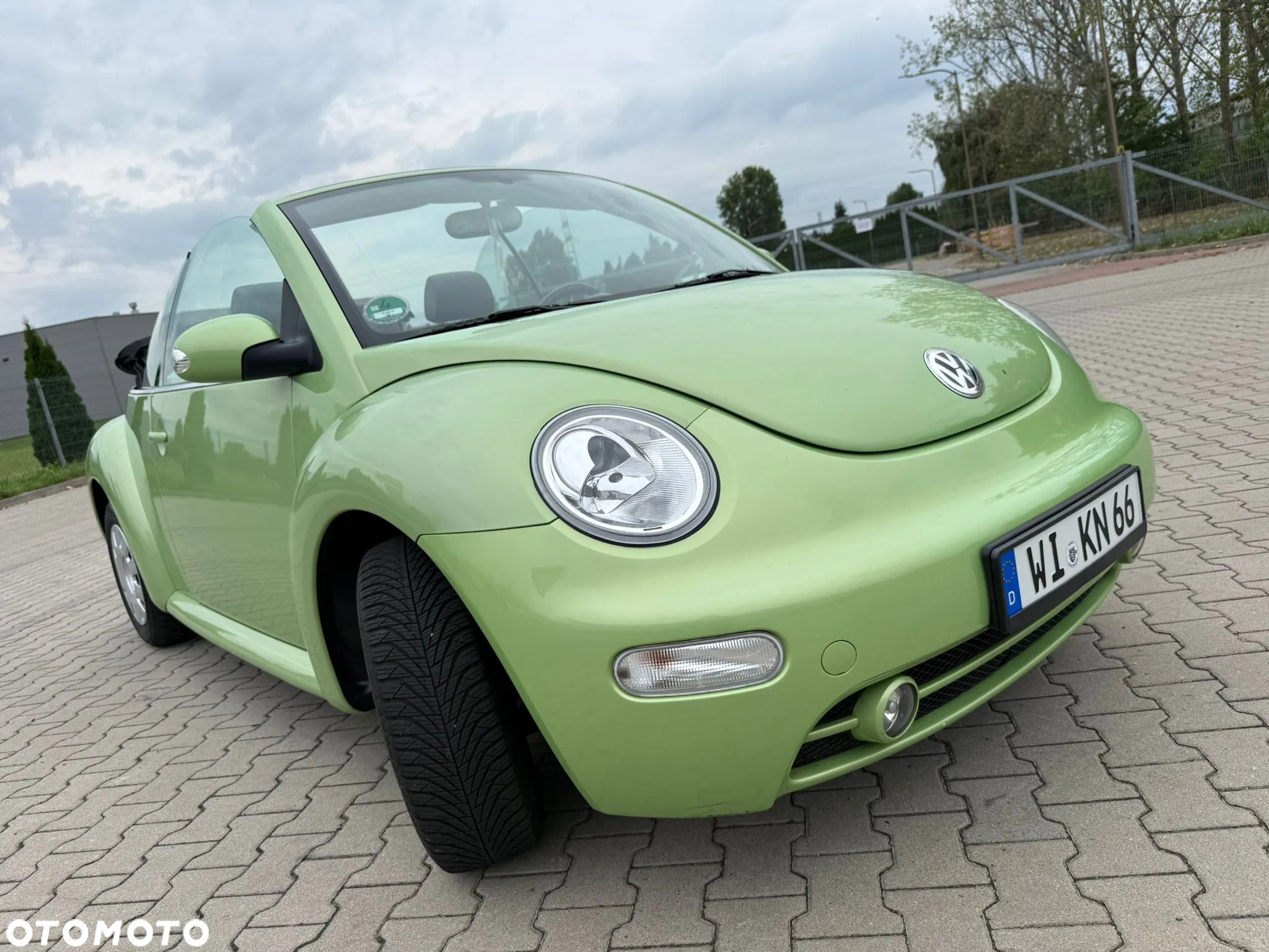 Volkswagen New Beetle Cabriolet 2.0 United - 13