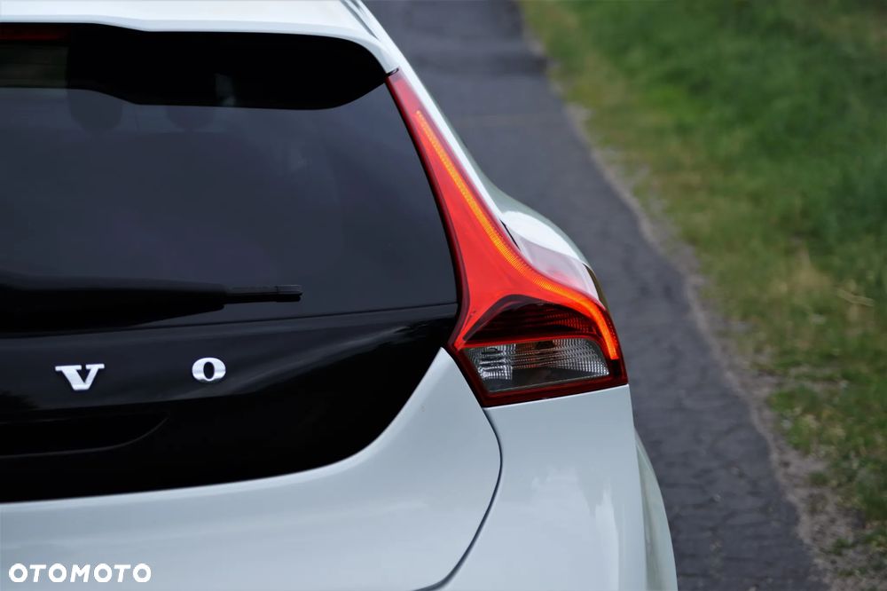 Volvo V40 - 15