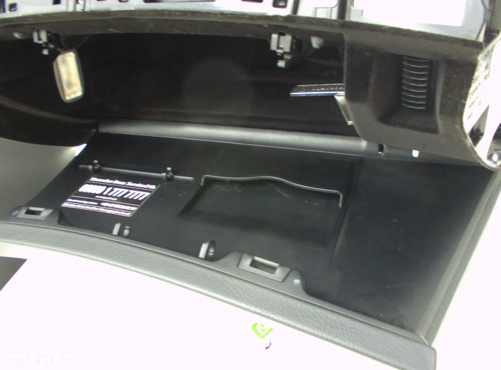Mercedes E Klasa W211 Schowek Pasażera - 5