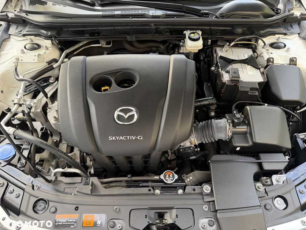 Mazda 3 e-SKYACTIV-G 122 M HYBRID DRIVE EXCLUSIVE-LINE - 39
