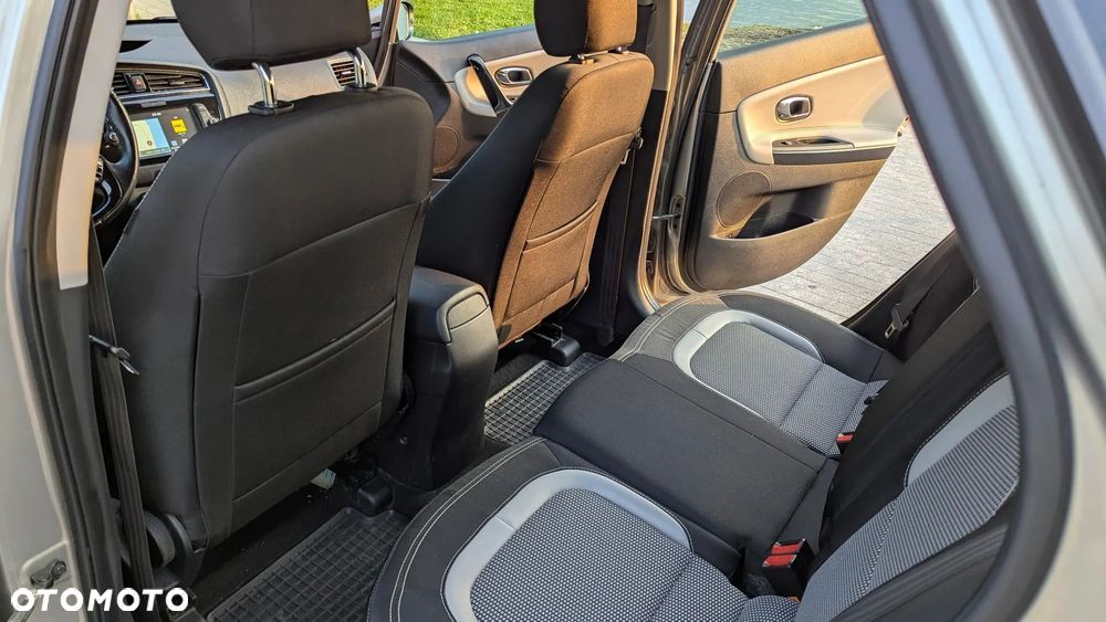 Kia Ceed 1.6 GDI L Business Line - 15