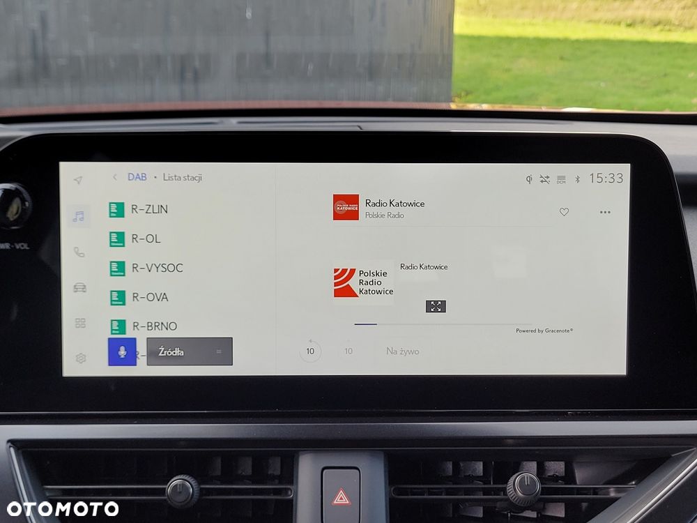 Lexus UX 300h F Sport Design - 24