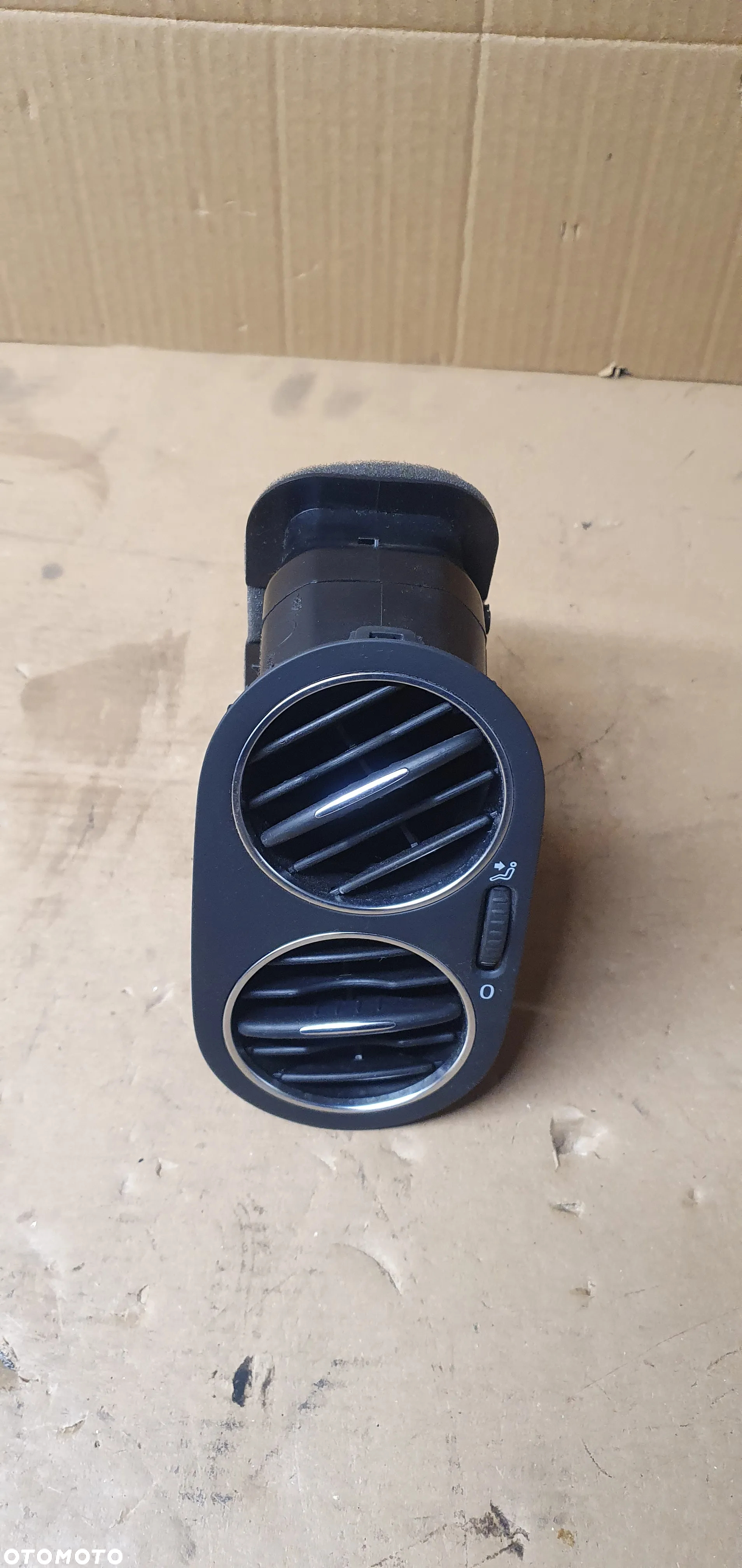 Kratka nawiewu powietrza lewy przód przednia lewa VW Golf VI 6 Plus 5M0819759 5M0819703L 5N0819703A - 2