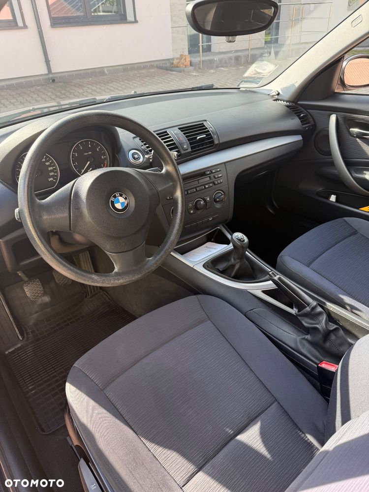 BMW Seria 1 116i - 6