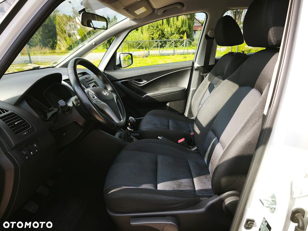 Hyundai ix20 - 10