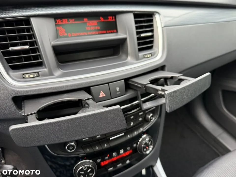 Peugeot 508 SW HDi FAP 140 Allure - 25