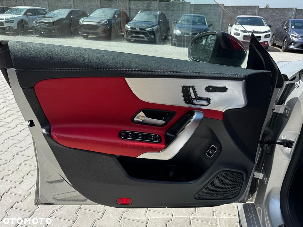 Mercedes-Benz CLA AMG 35 4Matic AMG Speedshift 7G-DCT - 21