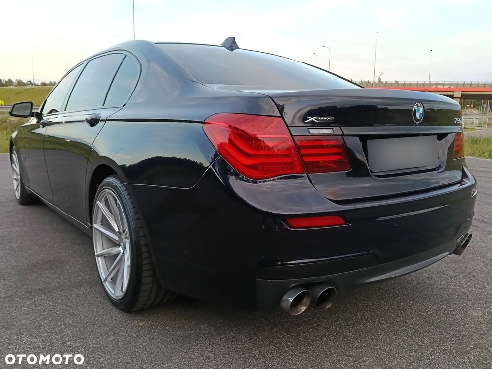 BMW Seria 7 - 13