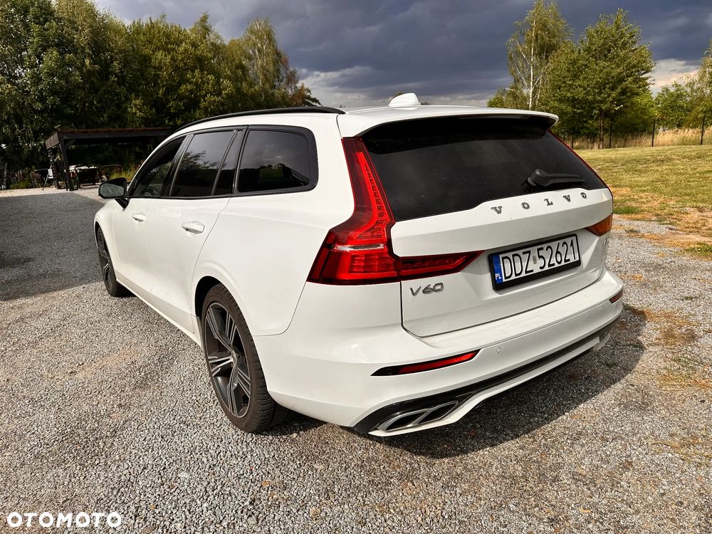 Volvo V60 B4 D R-Design - 14