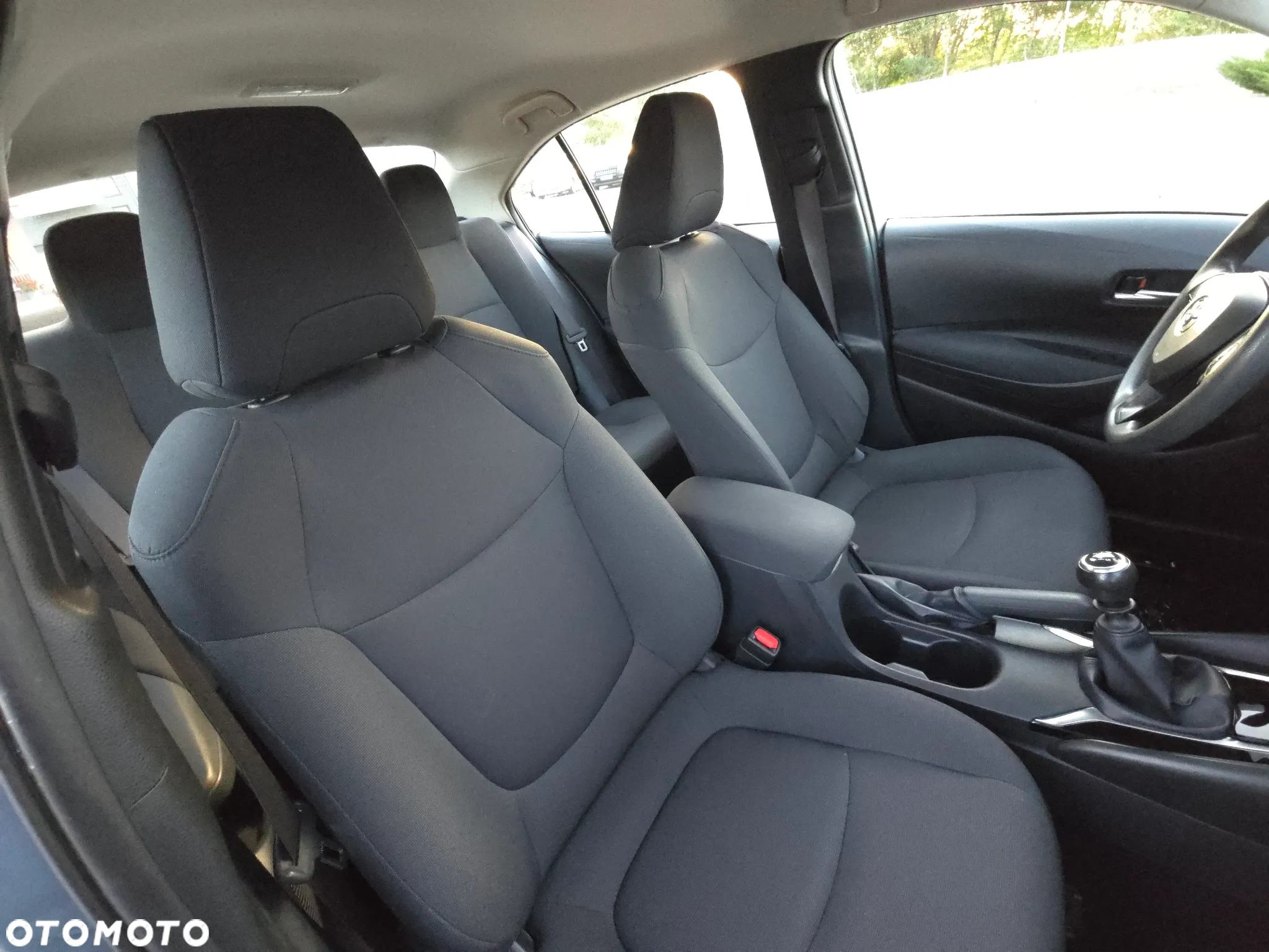 Toyota Corolla 1.6 Active - 17