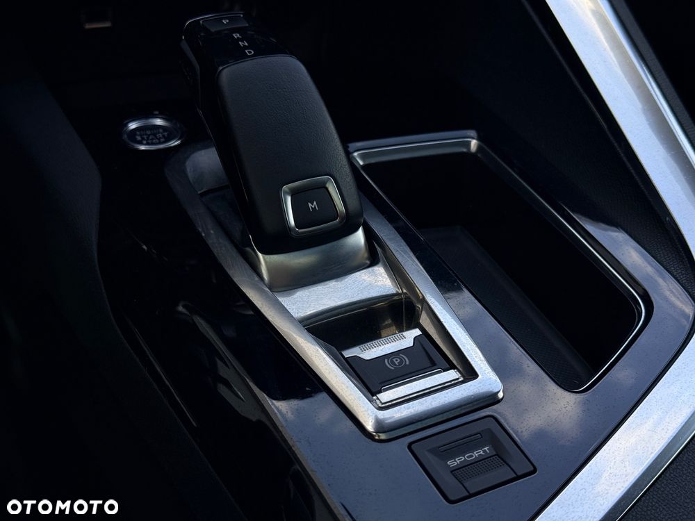 Peugeot 5008 BlueHDi 180 EAT8 GT - 16