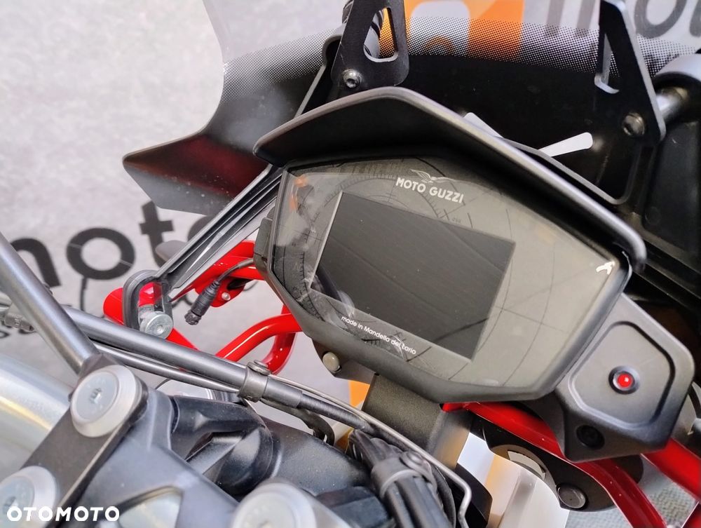 Moto Guzzi V85 - 14