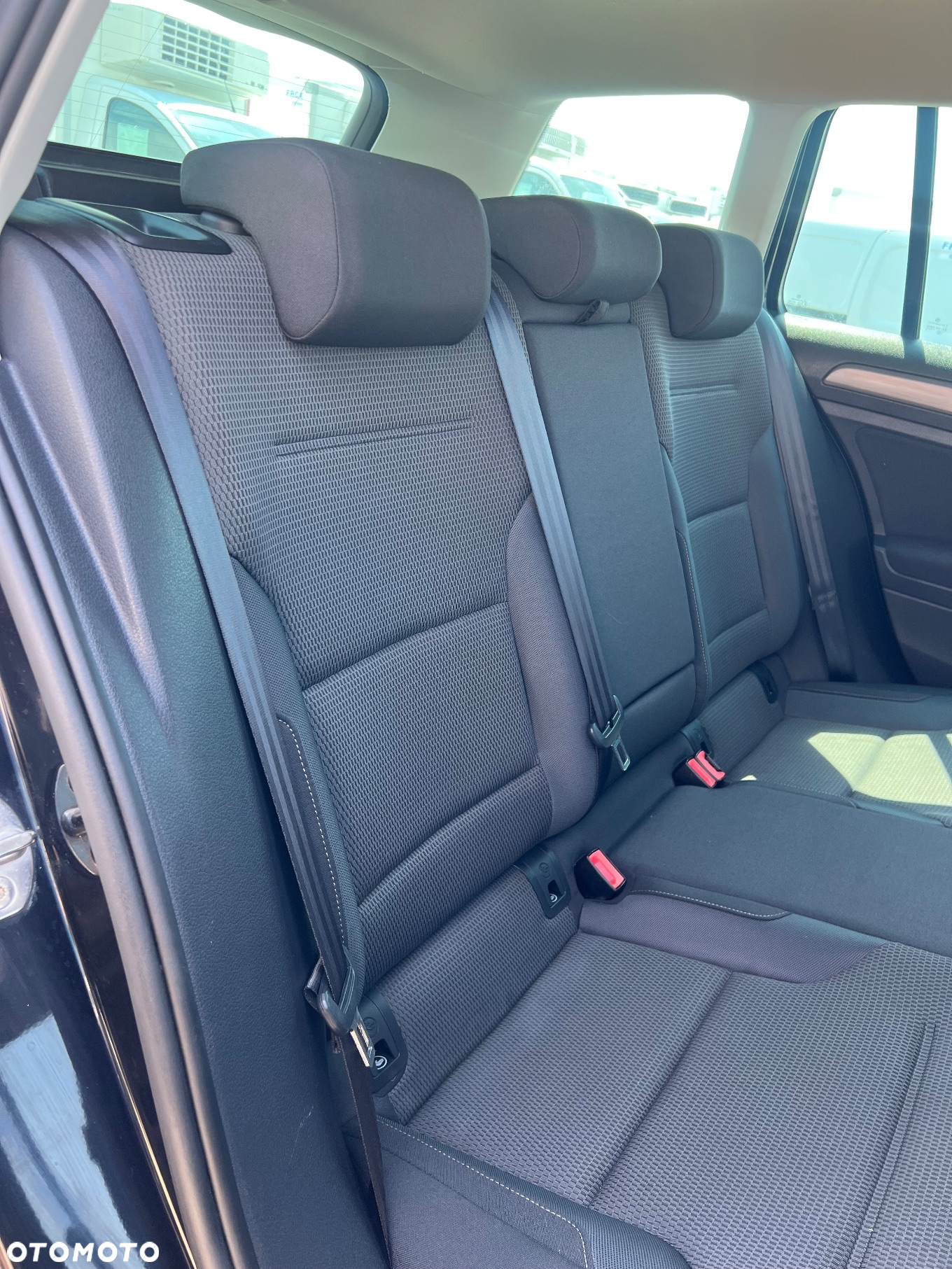 Volkswagen Golf 1.0 TSI BlueMotion DSG Comfortline - 8
