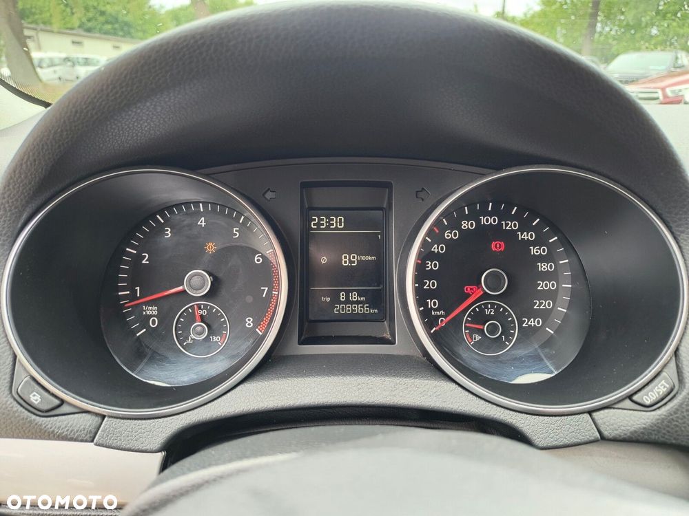 Volkswagen Golf - 16
