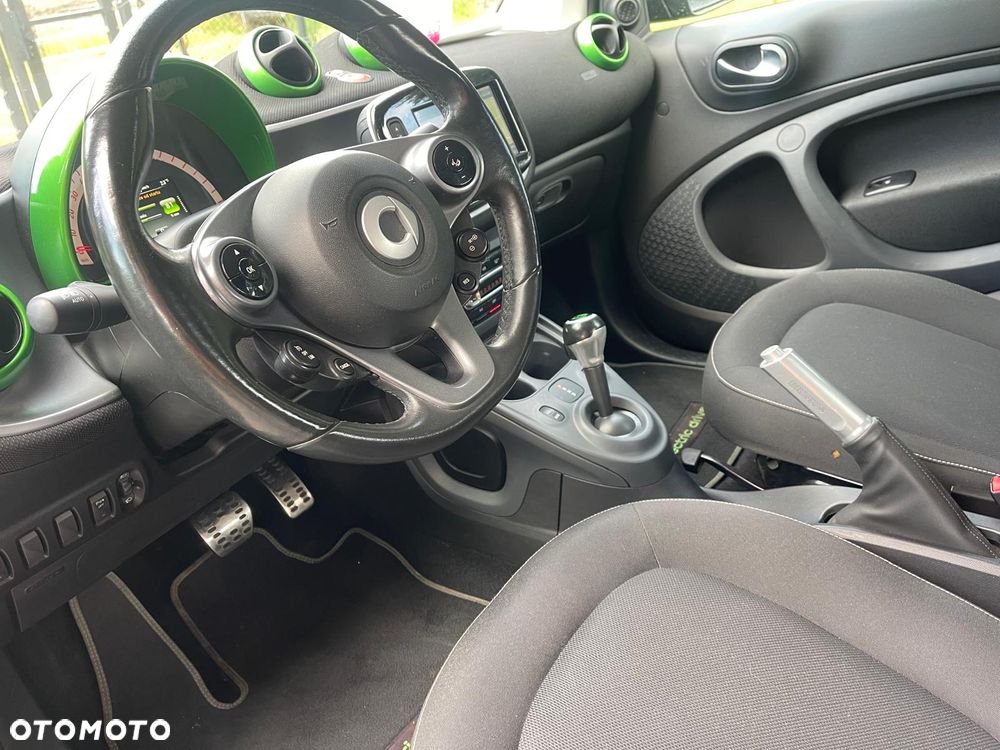 Smart Fortwo EQ Brabus Style - 7
