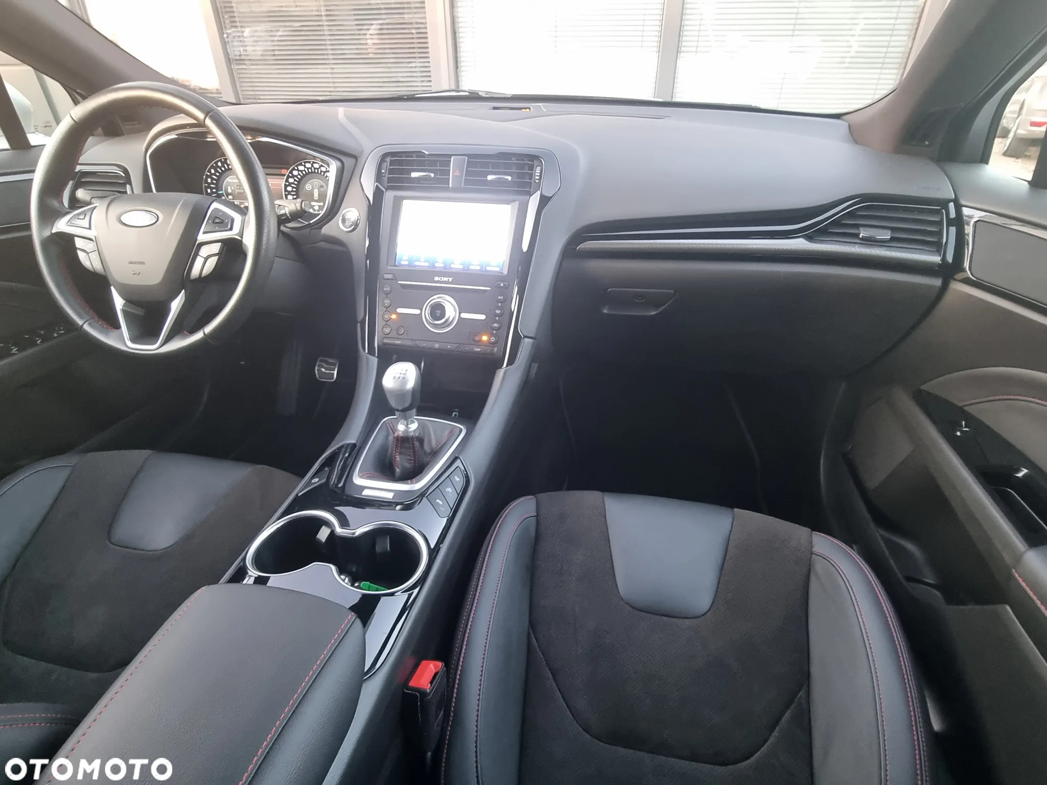 Ford Mondeo 2.0 EcoBlue Titanium - 31