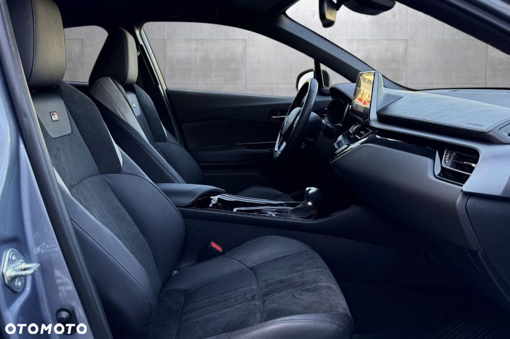 Toyota C-HR Style - 10