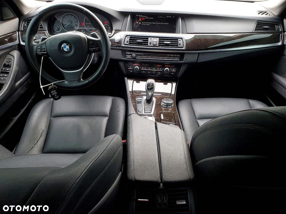 BMW Seria 5 528i - 9