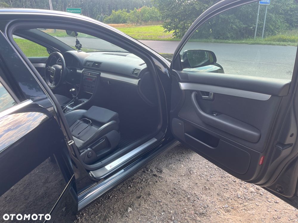 Audi A4 Limousine - 18