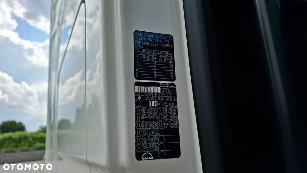 MAN TGX 18.510 / HYDRAULIKA / NAVI / FULL LED / SALON PL - 40