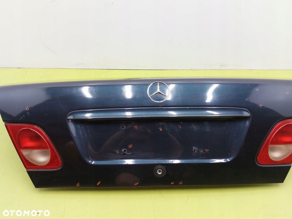 Klapa tył tylna Mercedes E-klasa W211  2002-209R SEDAN GRANATOWA LAK: 189 - 6