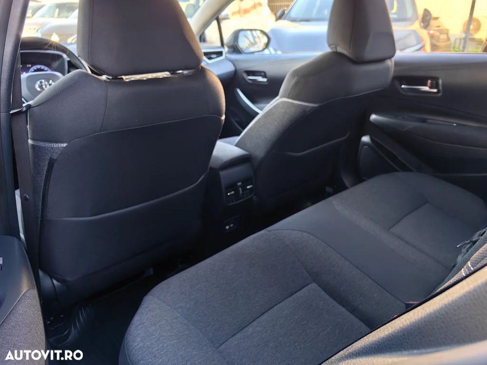 Toyota Corolla 1.8 HSD Dynamic - 16