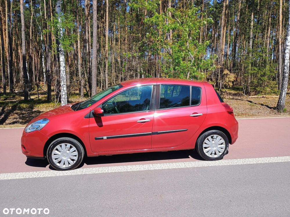 Renault Clio 1.2 16V Alize - 15