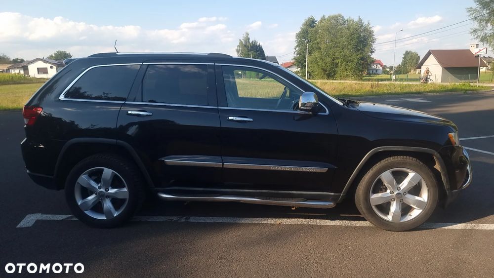 Jeep Grand Cherokee - 12