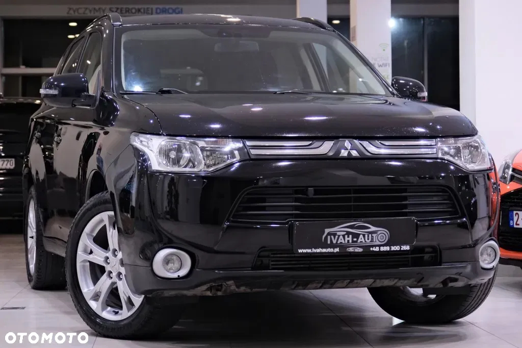 Mitsubishi Outlander 2.2 DI-D 4WD Diamant Edition - 2