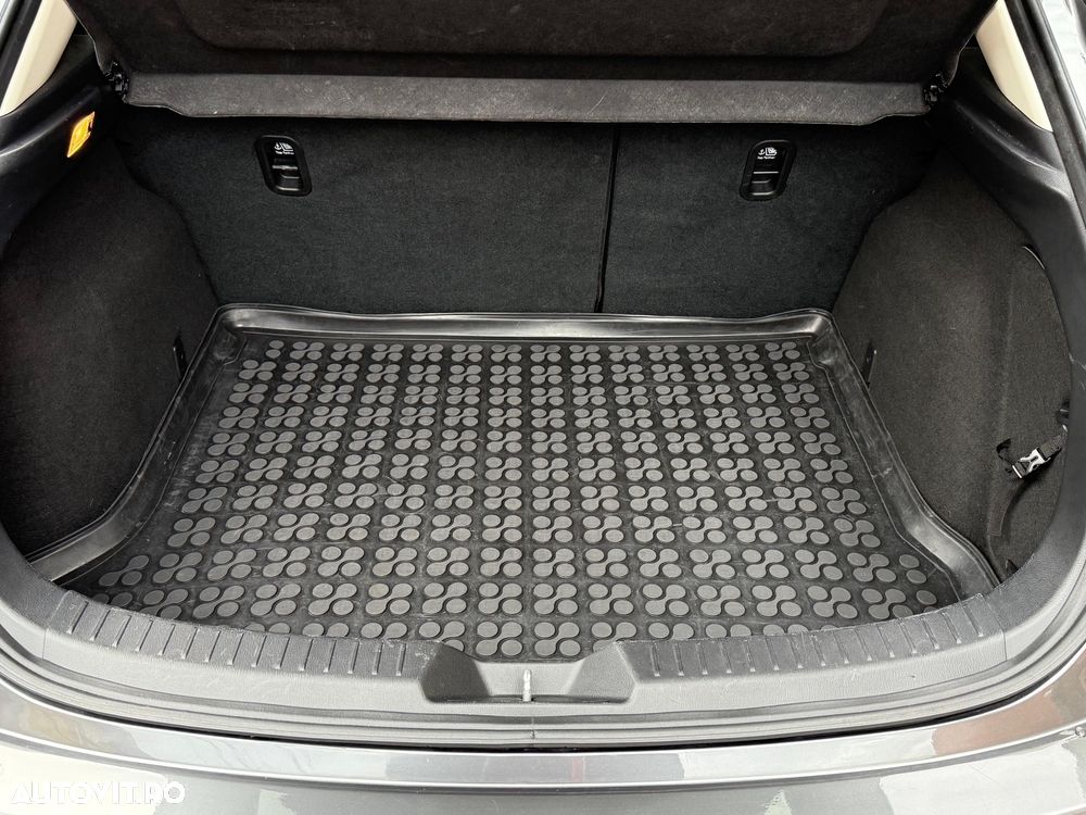 Mazda 3 SKYACTIV-G 165 Exclusive-Line - 38