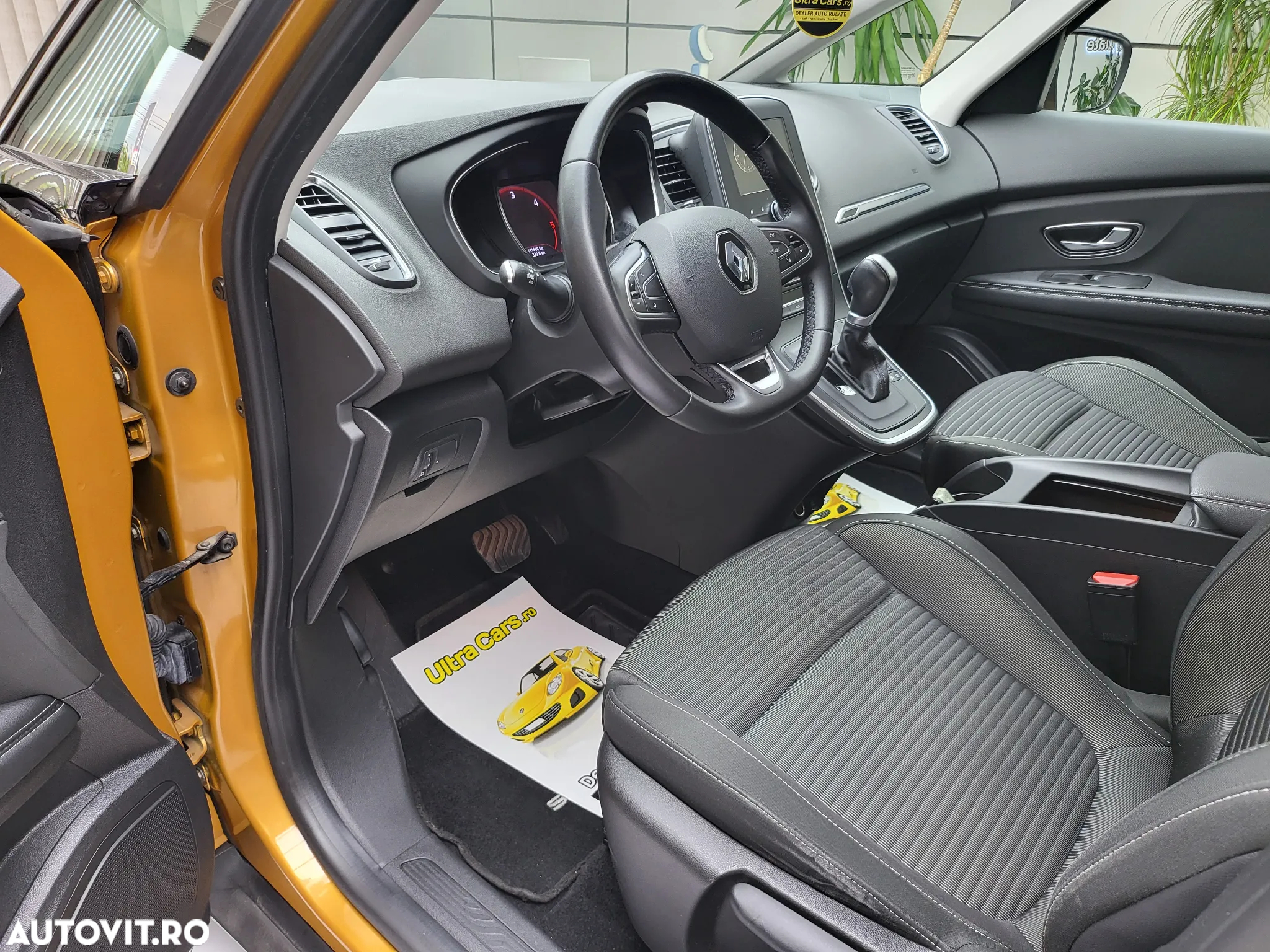 Renault Scenic BLUE dCi 120 EDC Deluxe-Paket LIMITED - 15