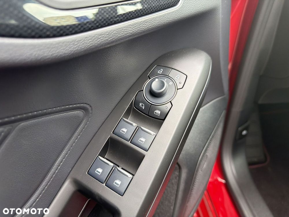 Ford Focus 1.0 EcoBoost mHEV ST-Line X - 11