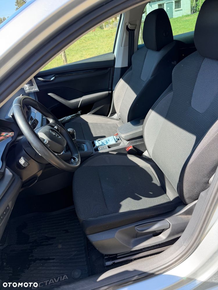 Skoda Octavia 2.0 TDI Style - 19