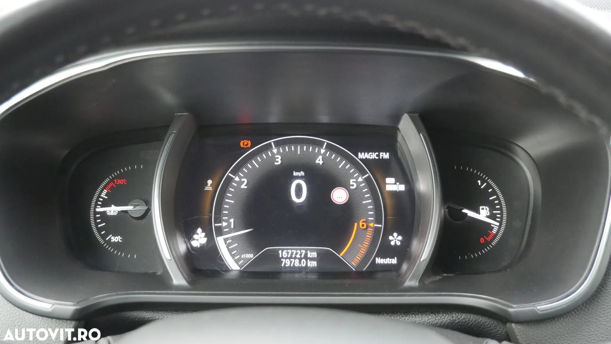 Renault Megane Grandtour TCe 140 GPF BOSE EDITION - 12