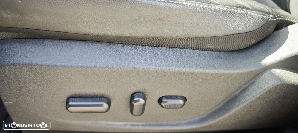 Ford Kuga 1.5 TDCi EcoBlue Titanium - 16