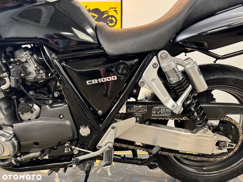 Honda CB - 24