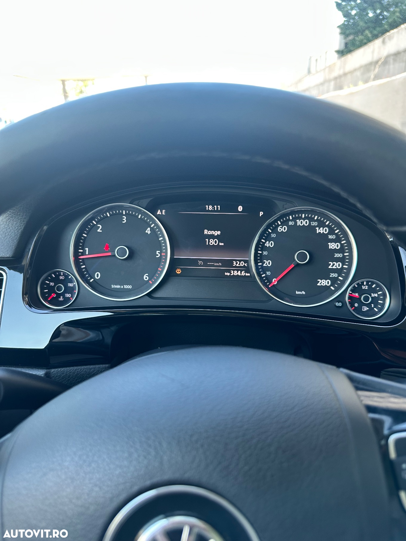 Volkswagen Touareg - 13